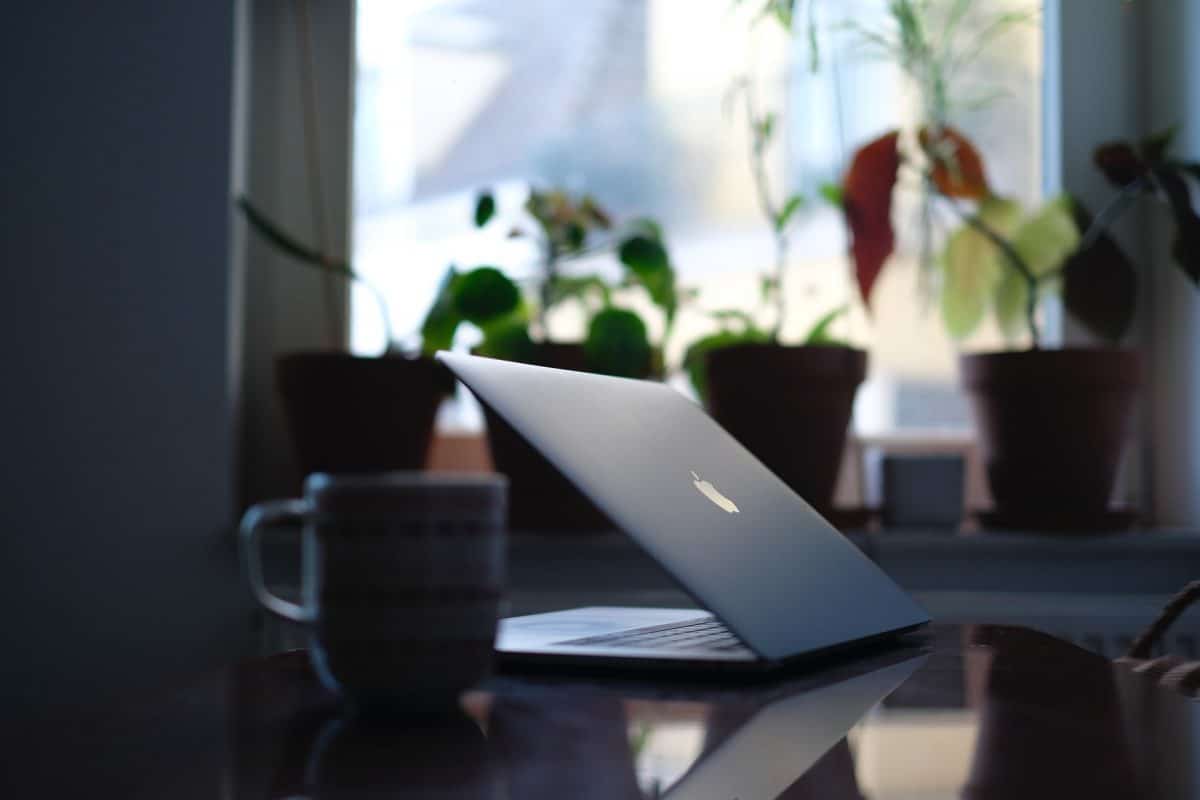closed laptop GALILEO